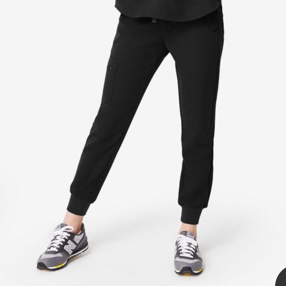 Figs Women’s Zamora Jogger Scrub Pants TALL